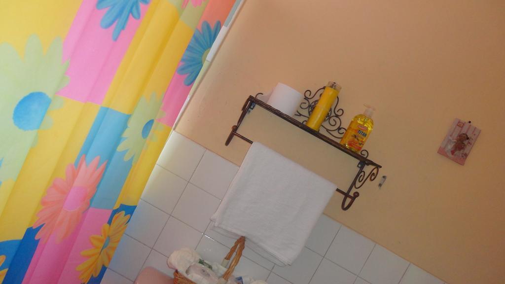 Yard Style Hotel Kingston Cameră foto
